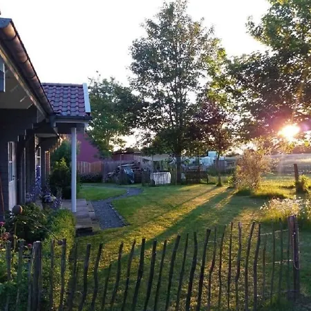 Ferienhaus Dorpsbeauty Aan De Oostzee *